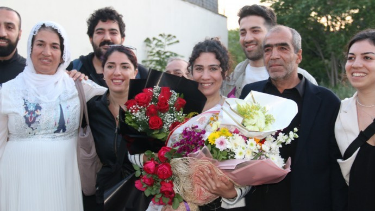 Dilan Cudi Saruhan yedi yılllık tutukluluğun ardından tahliye edildi