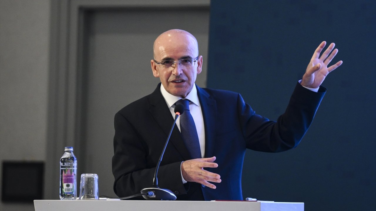 Bakan Mehmet Şimşek'ten enflasyon açıklaması: 'Dezenflasyon sürecine giriyoruz'