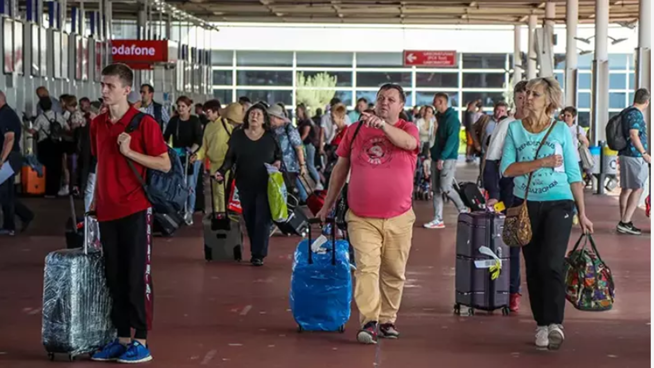 Türkiye'ye de tatil satan Alman turizm devi FTI iflas etti