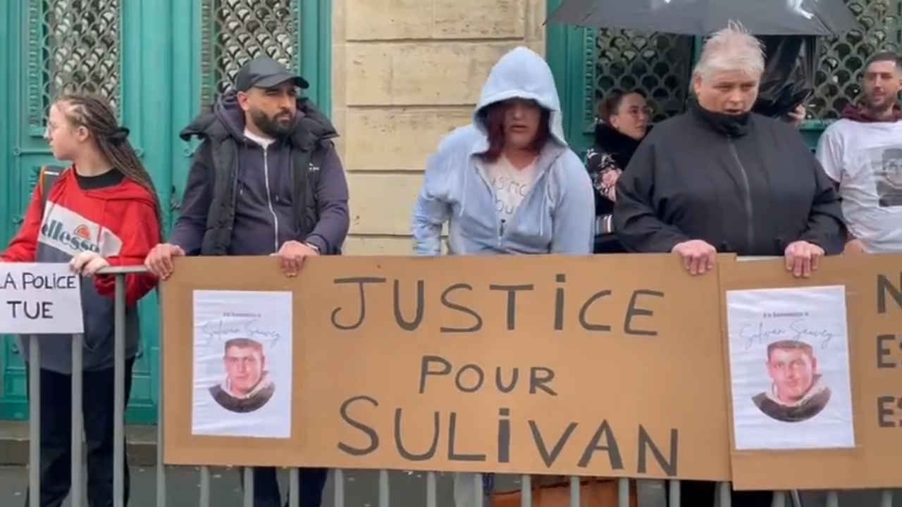 Fransa'da gergin gece: Polisin öldürdüğü Sulivan için düzenlenen eylemde öfke, şiddete döküldü