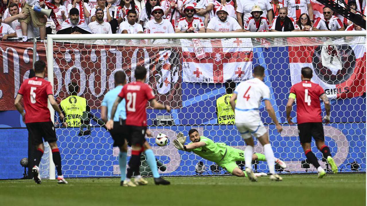 Türkiye'nin rakipleri sahada: Çekya 1-1 Gürcistan