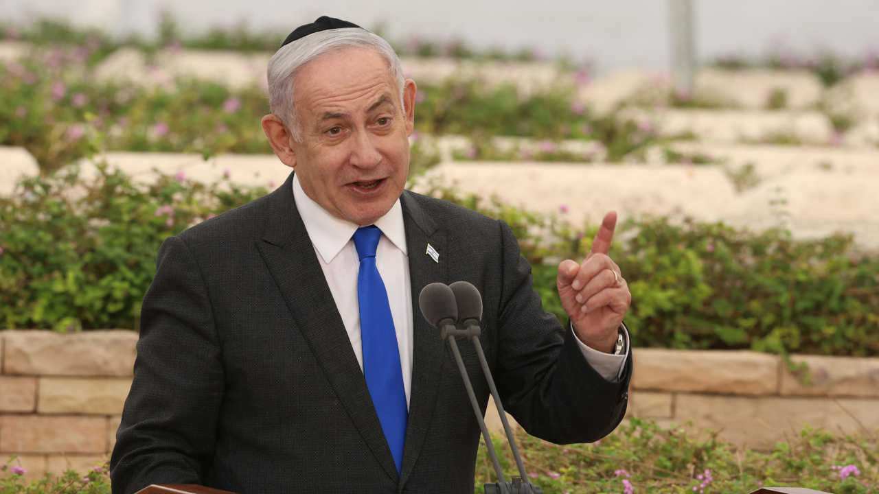 'Gazze'de yoğun aşama yakında bitecek' diyen Netanyahu, Lübnan sınırına işaret etti