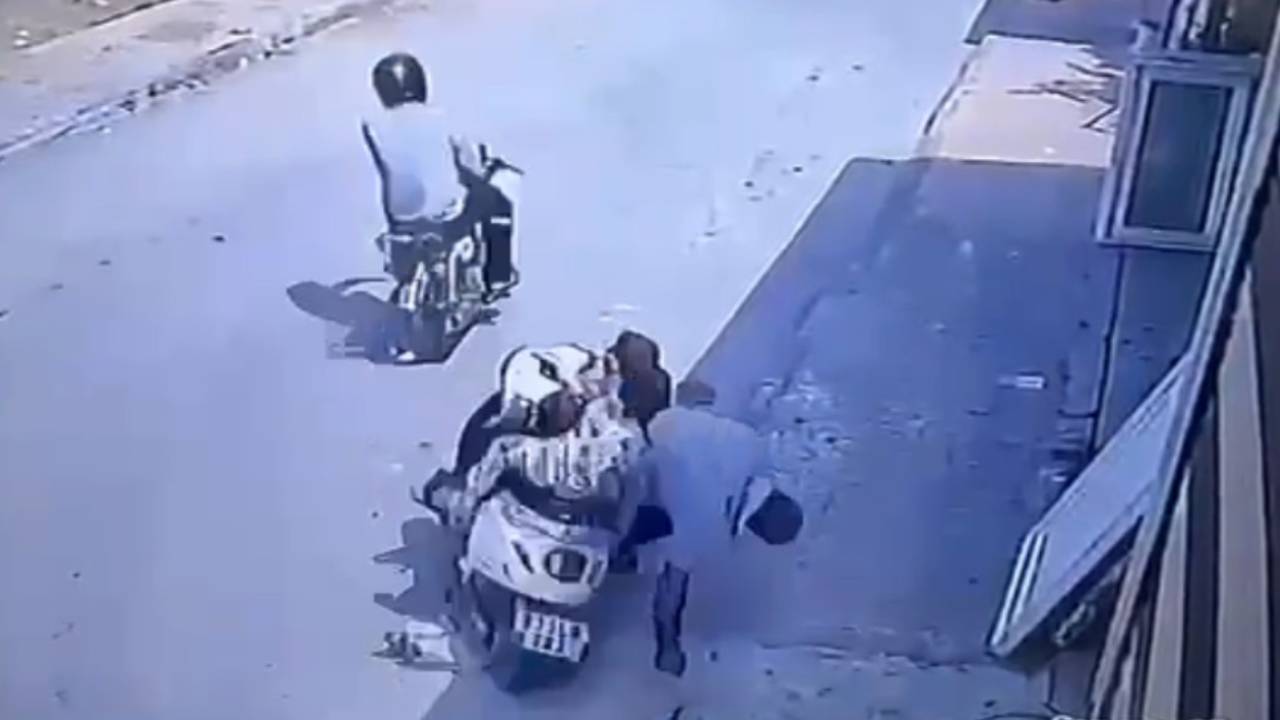 Mersin'de silahlı saldırı: Torunlarıyla motosikletteyken başından vuruldu