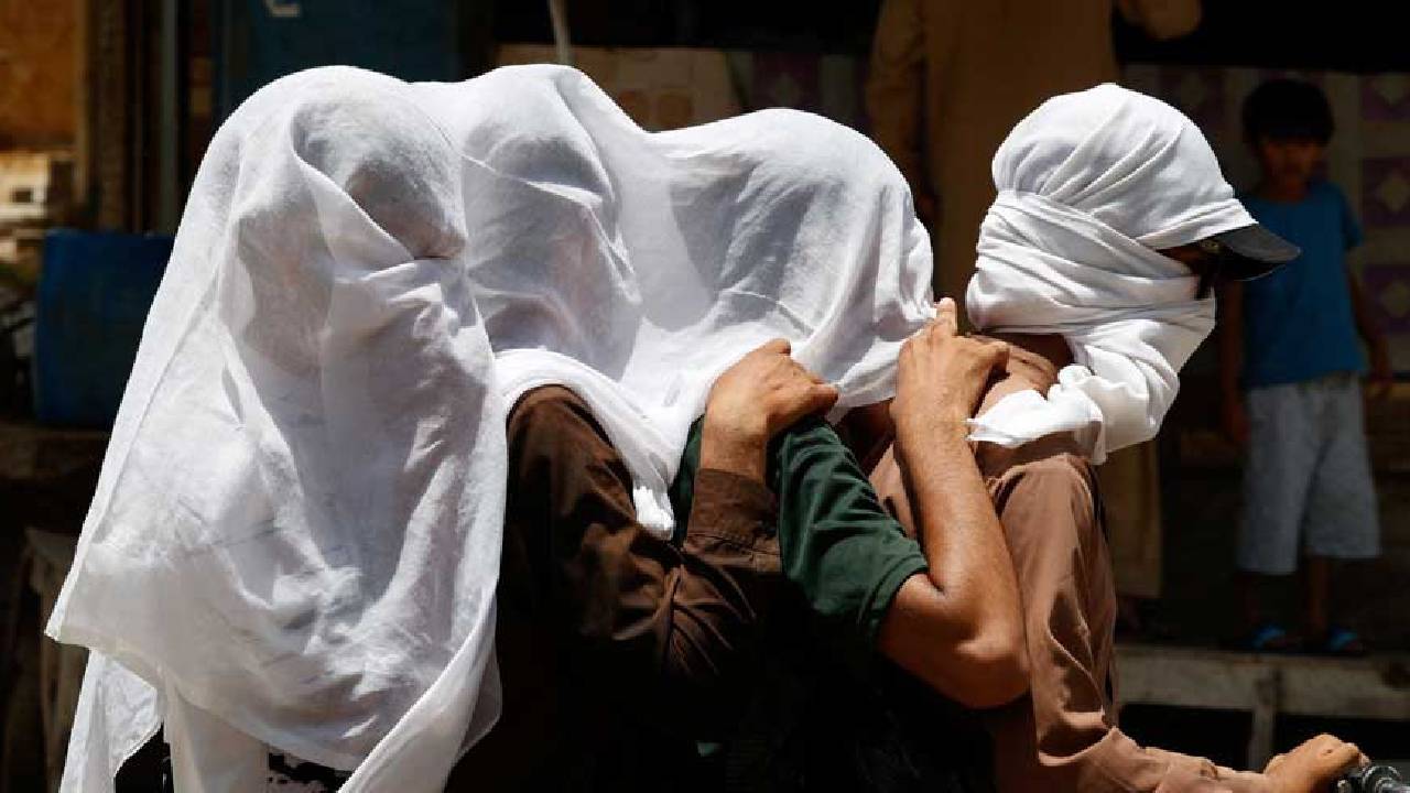 Aşırı sıcak hava dalgası Pakistan'ı da vurdu: 6 günde 600'e yakın ölü