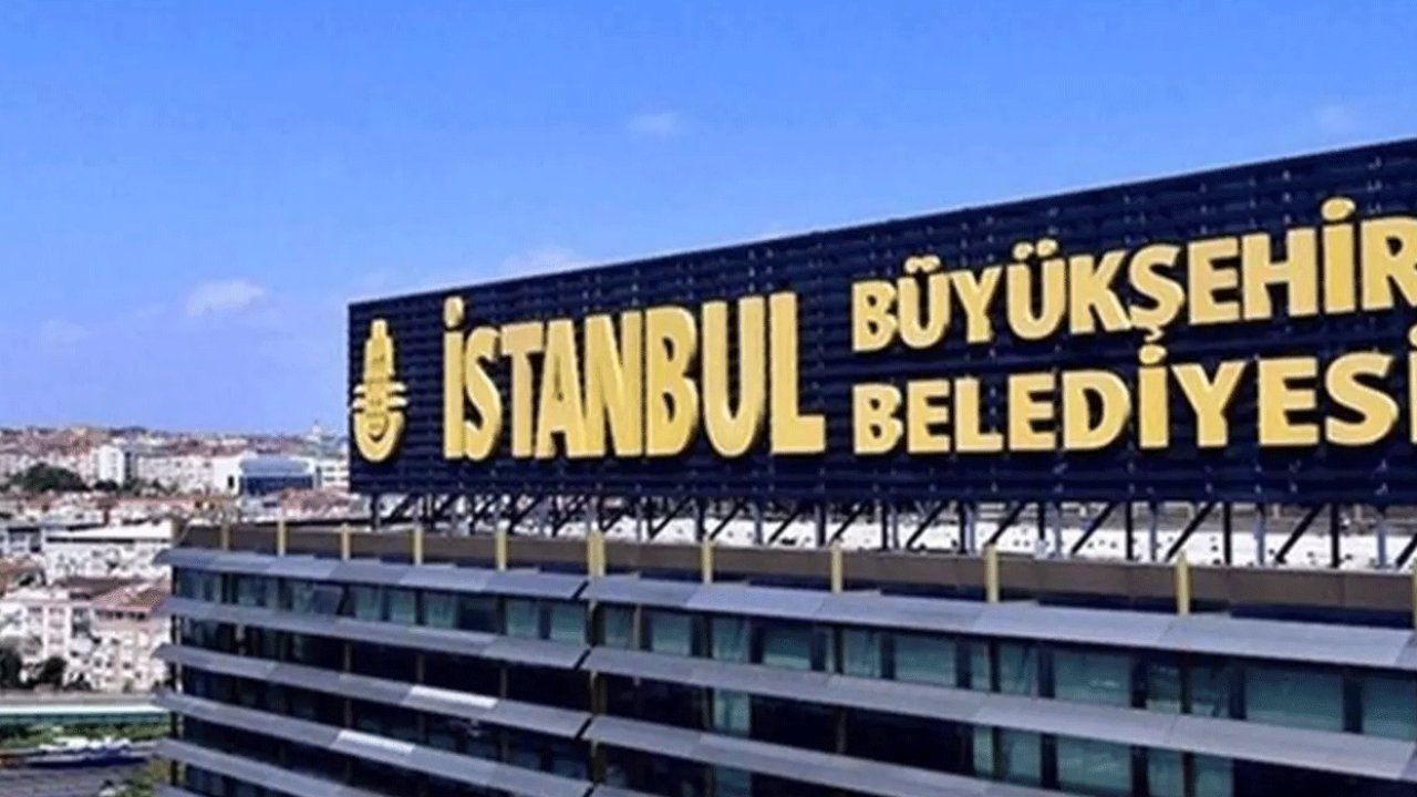 İstanbul'da Sağmalcılar Viyadüğü'nde derz bakımı yapılıyor