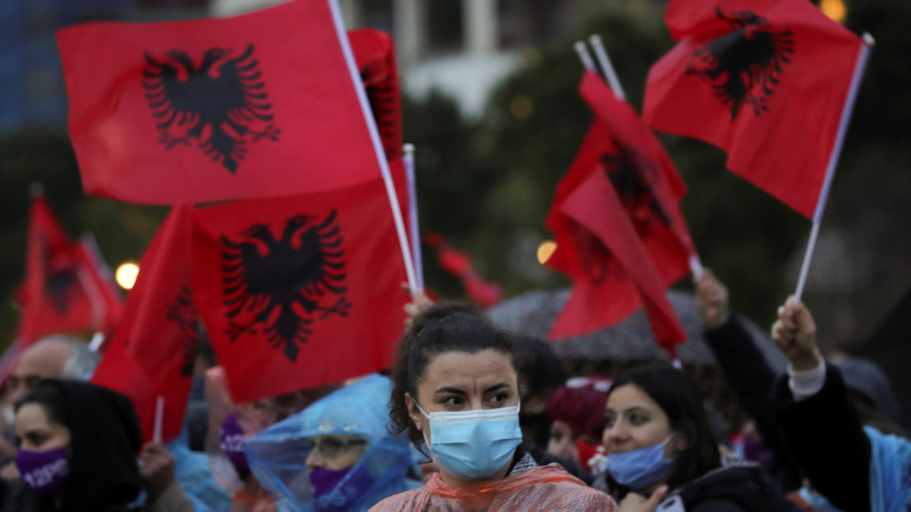 Arnavutluk, artık ‘nüfusunun çoğunluğu Müslüman ülke’ değil