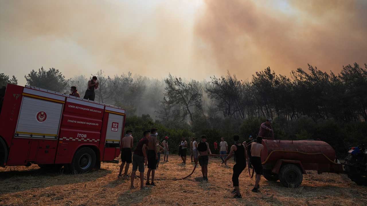 İzmir'deki orman yangınına ilişkin bir kişi tutuklandı
