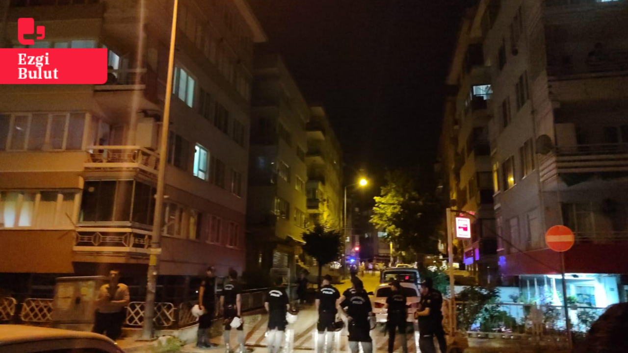 Bursa'da ırkçı gruplar sokağa çıktı: Polis yollara barikat kurdu
