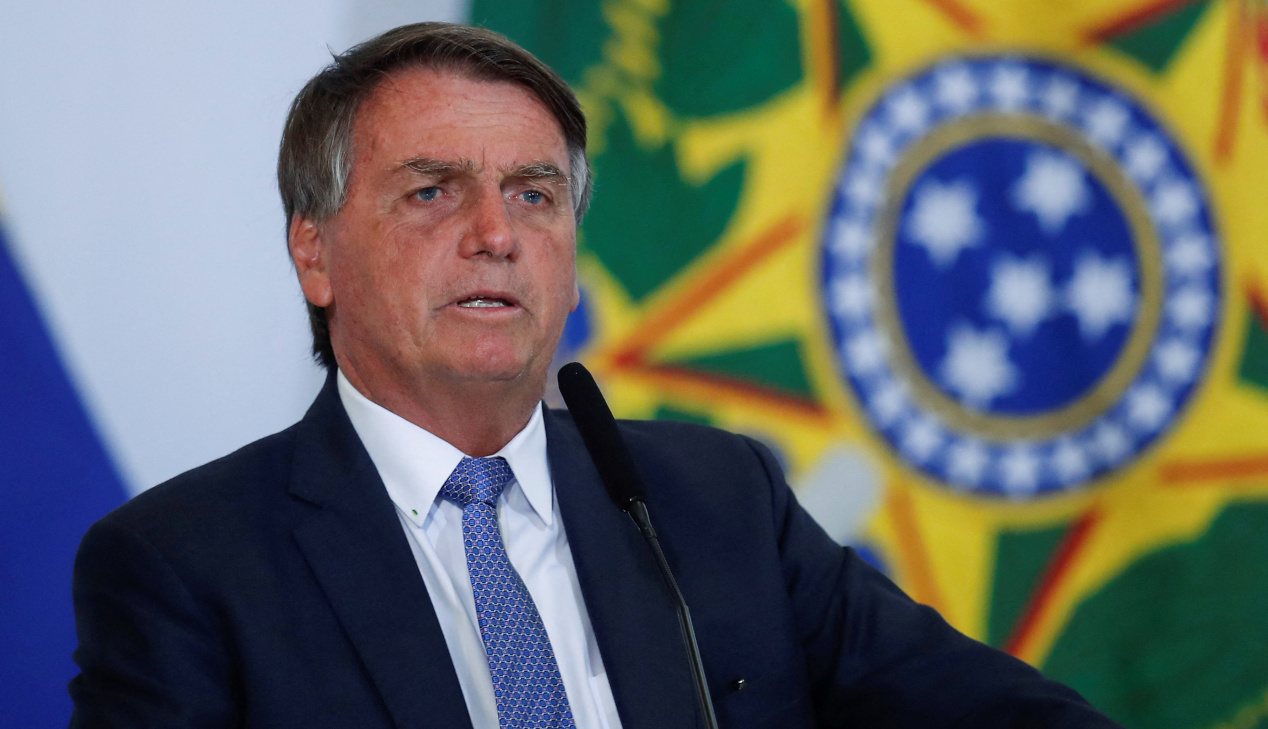 Brezilya'da Bolsonaro'ya kara para aklama suçlaması: 'Suudi Arabistan'ın hediye ettiği elmasları zimmetine geçirdi'