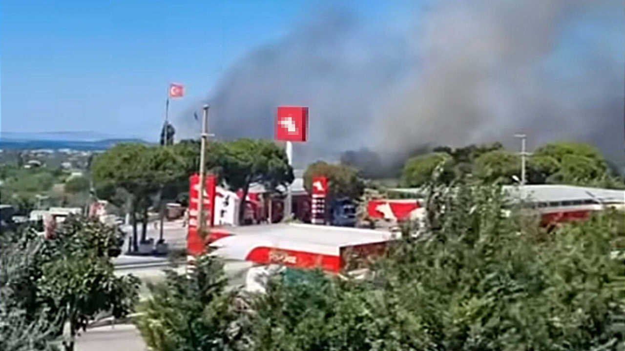 İzmir'deki anız yangını petrol istasyonuna 200 metre kala durduruldu