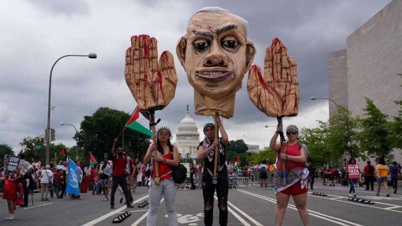 İsrail Başbakanı Netanyahu'ya Washington'da dev protesto