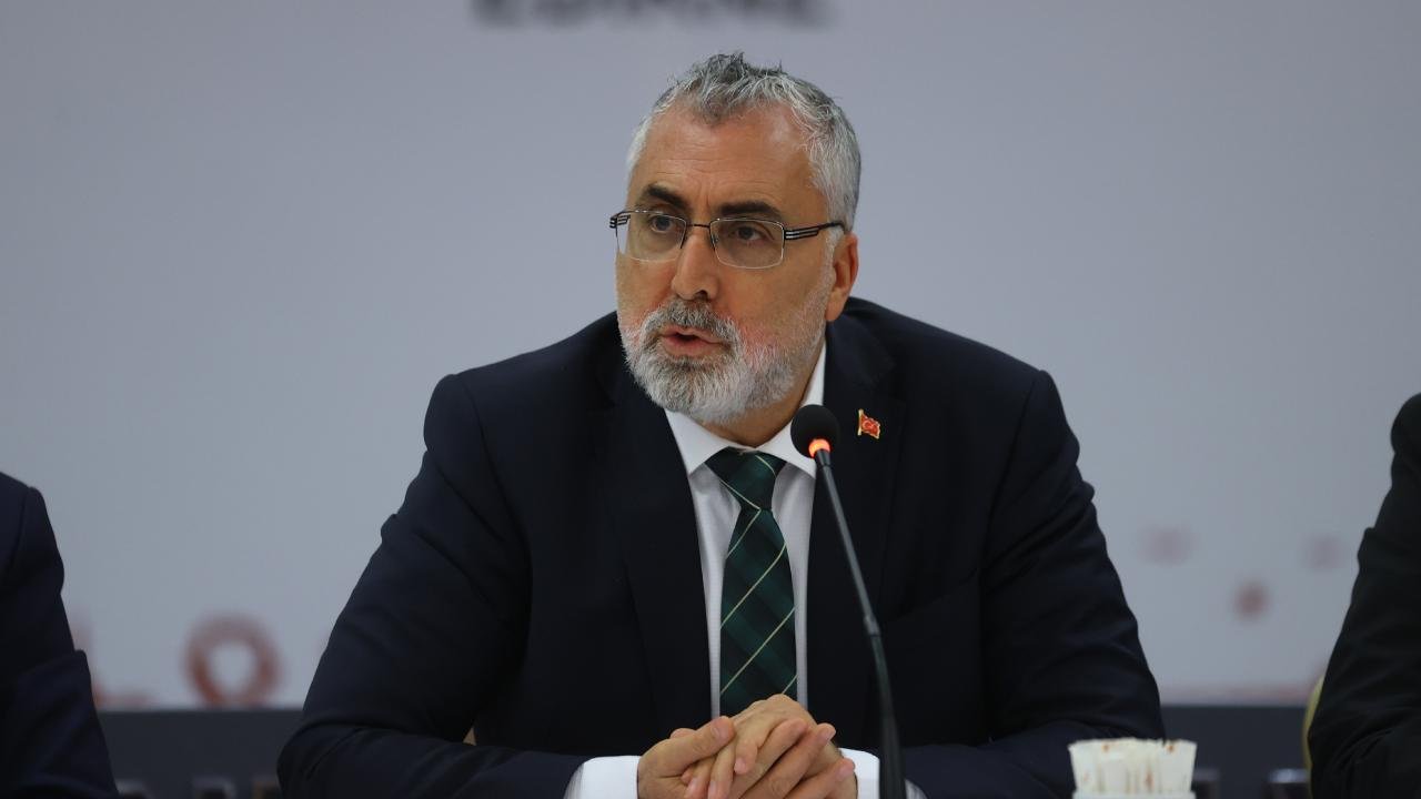 Bakan Işıkhan: 'Tamamlayıcı emeklilik sistemiyle ilgili çalışma söz konusu değil'