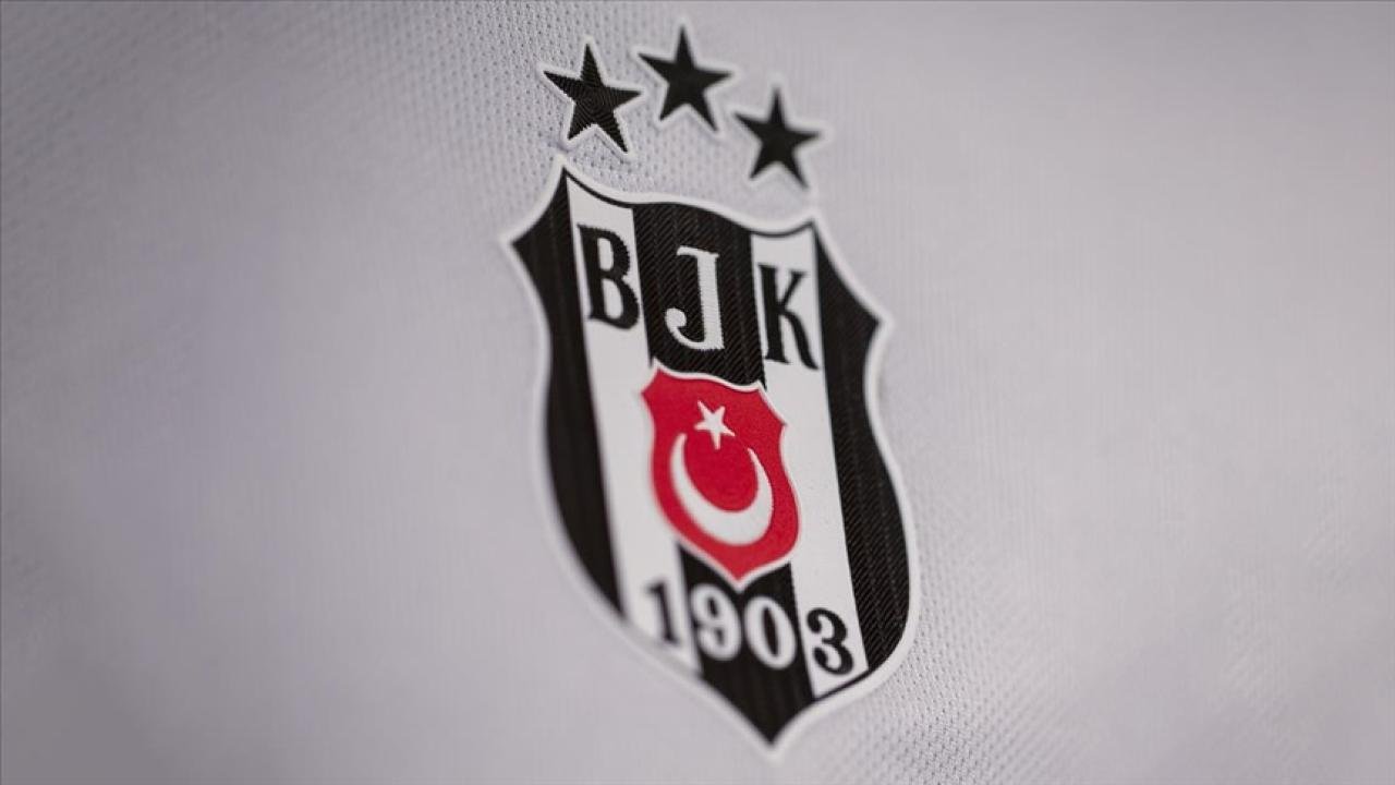 Beşiktaş'tan Galatasaray'a 'salıncak' tepkisi: Bir dahakine edebinle sevin