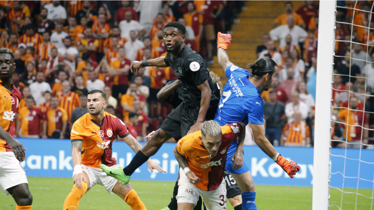 Süper Lig'de yeni sezon başladı: Galatasaray 2-1 Hatayspor