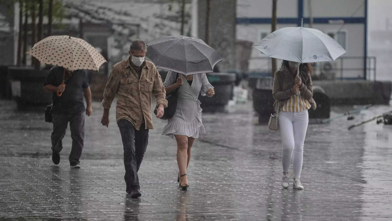 Meteoroloji'den sağanak yağış uyarısı: Altı ile dikkat