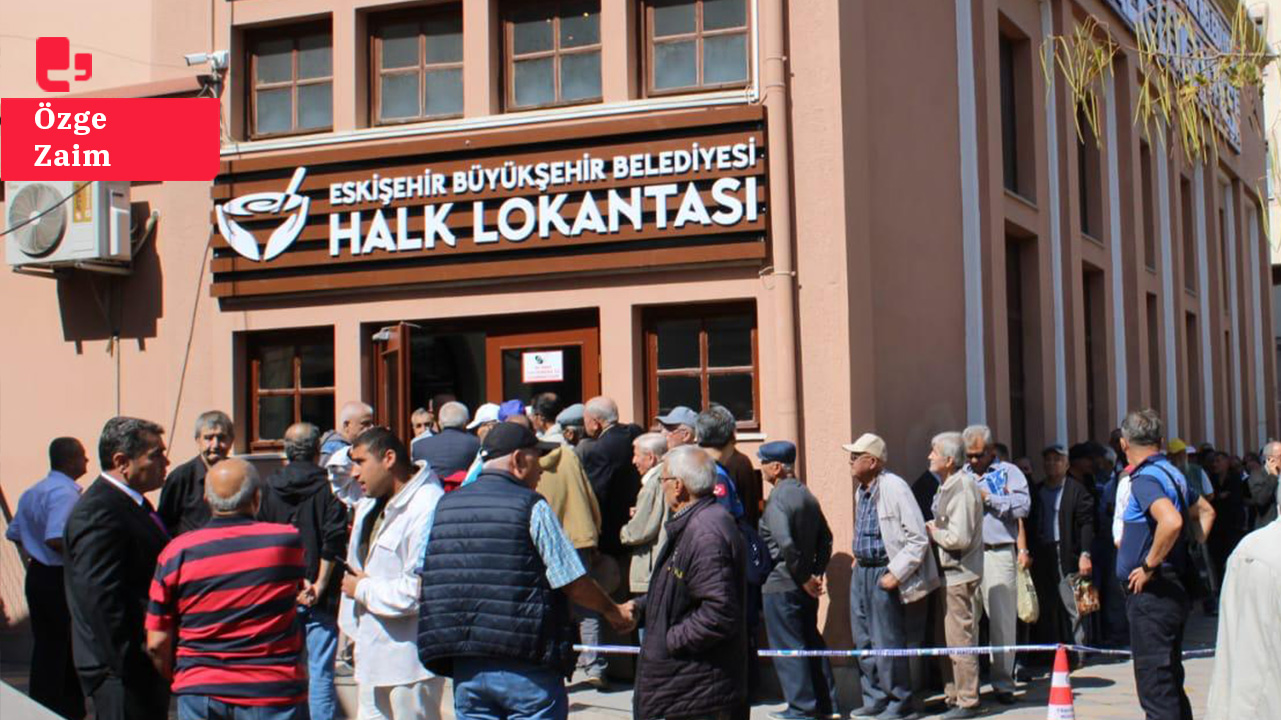 Eskişehir'de Halk Lokantası açıldı: 'Bu kuyruk Türkiye'deki yoksulluğun resmi'