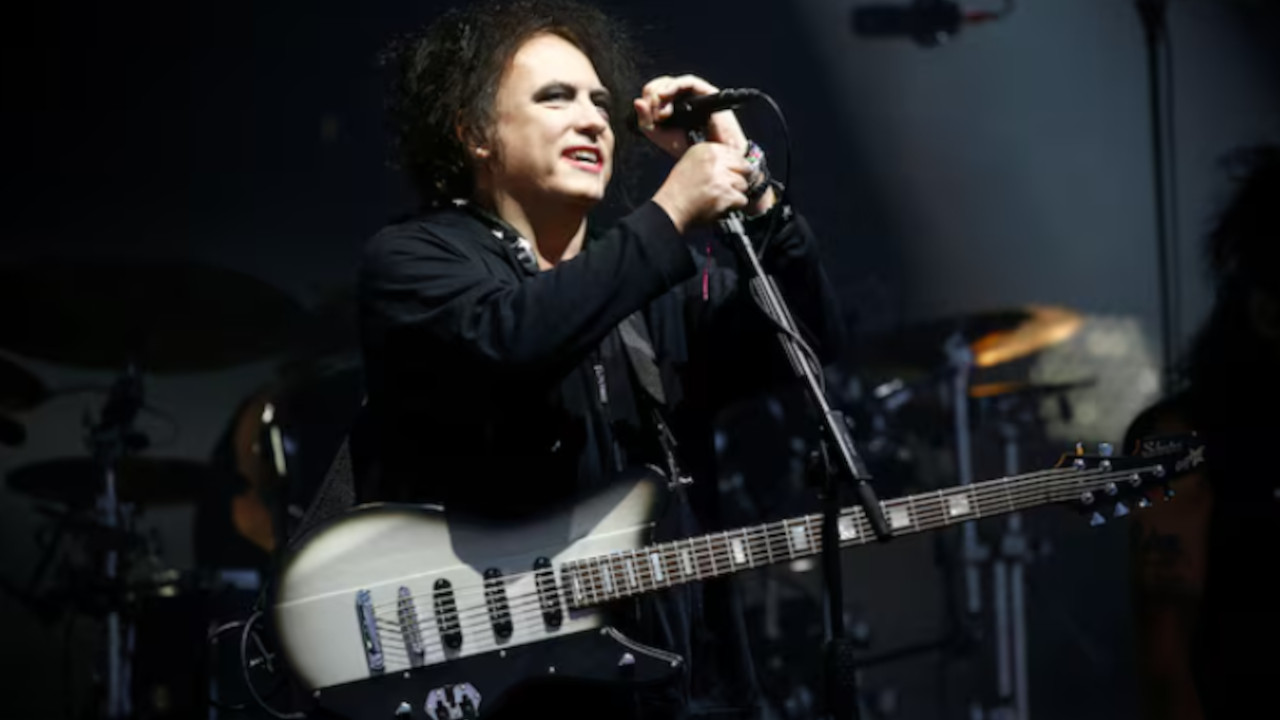 16 yıl sonra yeni şarkı yayınlayan The Cure: 'Yeni albüm de yolda'