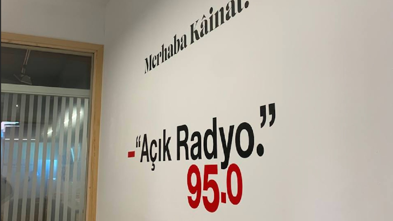 Açık Radyo kapatılıyor: Karasal yayın lisansı RTÜK tarafından iptal edildi