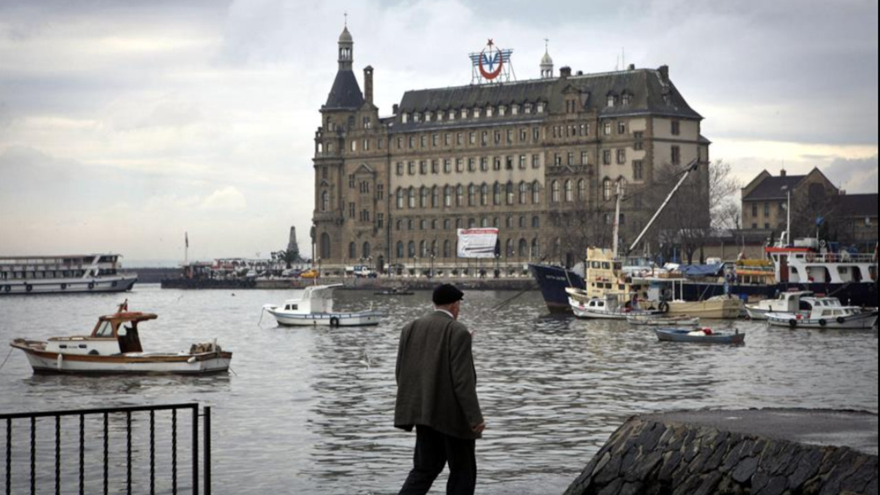 Haydarpaşa ve Sirkeci garlarının kiracılarına acil tahliye dayatması: '4 dava var, bu neyin acelesi?'