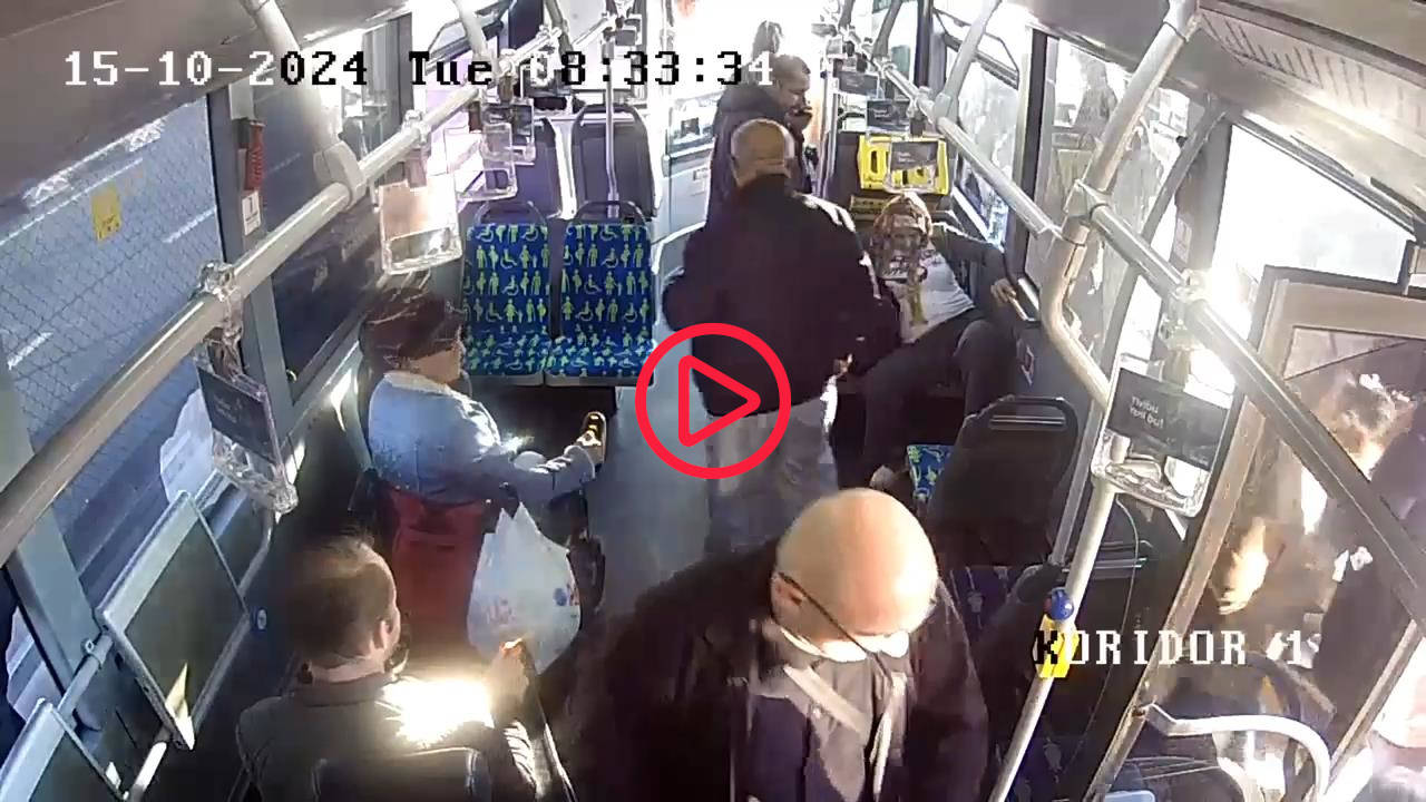 Hamile kadın taksi bulamayınca bindiği metrobüste doğum yaptı