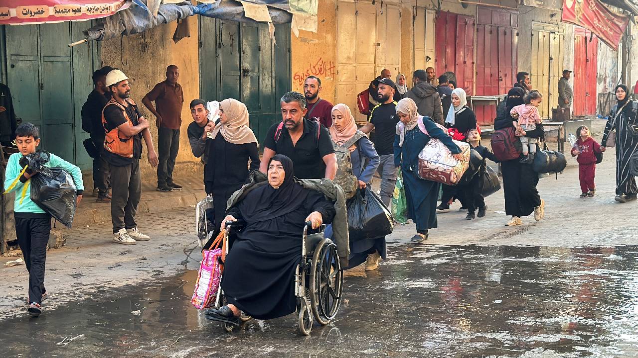 İsrail ordusundan 'Cibaliya'dan 20 bin Filistinliyi tahliye ettik' açıklaması: 'Tehcir için her şeyi yapıyorlar'