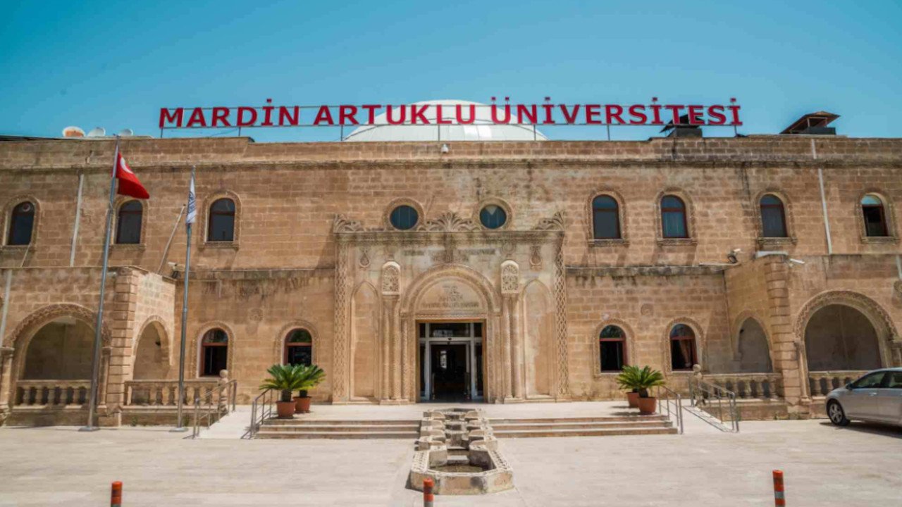 Mardin Artuklu Üniversitesi yemekhanesinde tarihi geçmiş tavuk eti bulundu