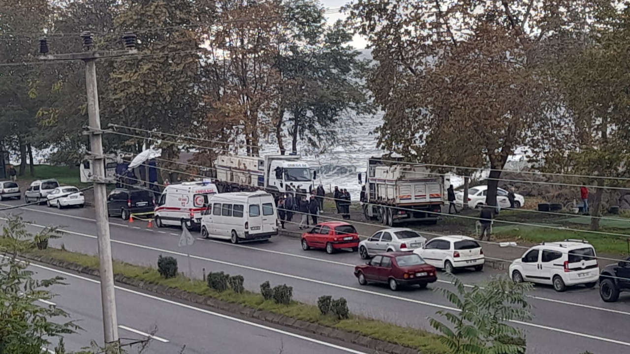 Sahil yolundaki silahlı kavgada bir kişi öldürüldü