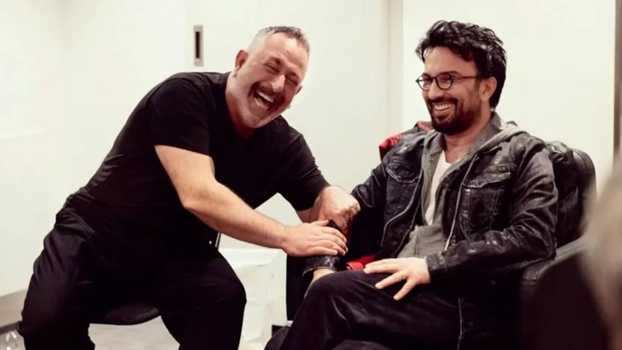 Tarkan ve Cem Yılmaz Düsseldorf'ta buluştu: 'İyi ki varsın arkadaşım'