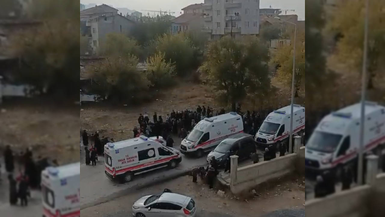 Malatya'da ilkokuldan çıkan öğrencilere otomobil çarptı, yedi kişi yaralandı