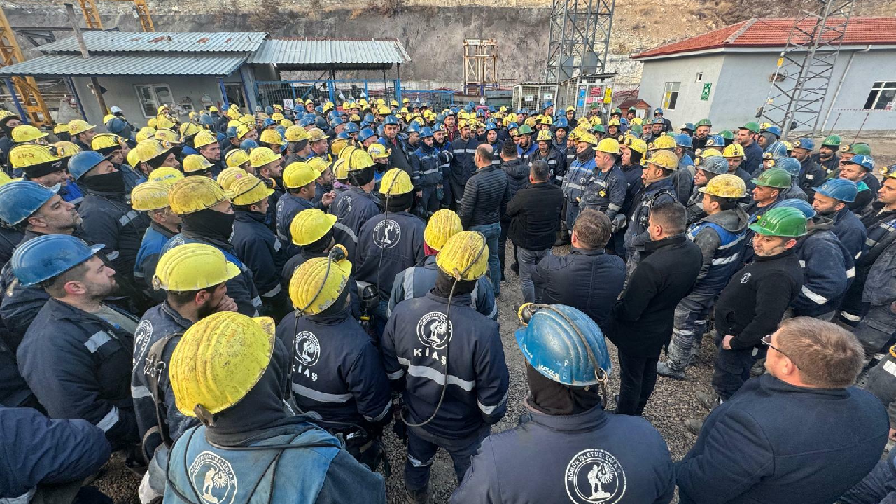 Ankara'da madenci eylemi: Özelleştirmeye karşı kendilerini madene kapattılar