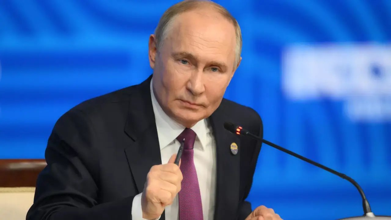 Putin: 'Bize silah kullanan ülkelerin tesislerini vurma hakkına sahibiz'