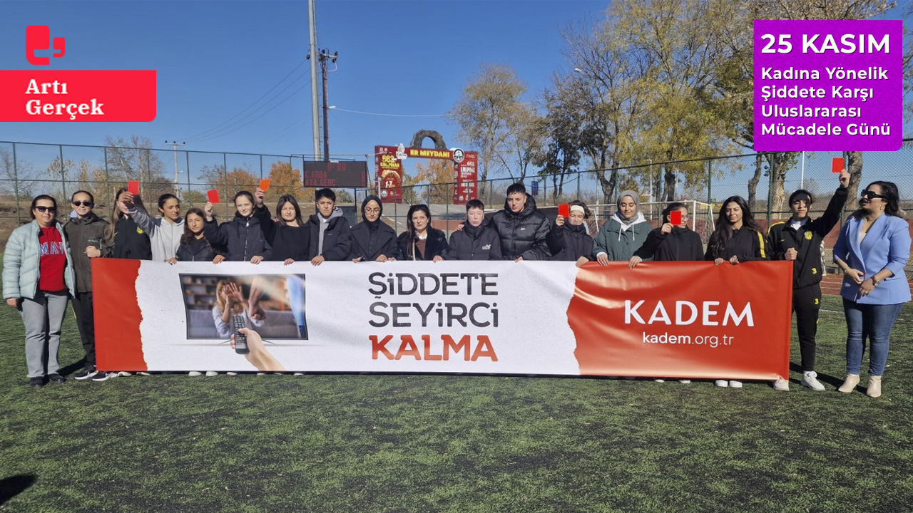 Kadın futbolculardan kadına şiddete kırmızı kart