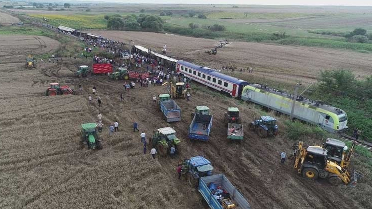 Çorlu hızlı tren kazası davasını yazan gazeteci Mustafa Hoş'a para cezası