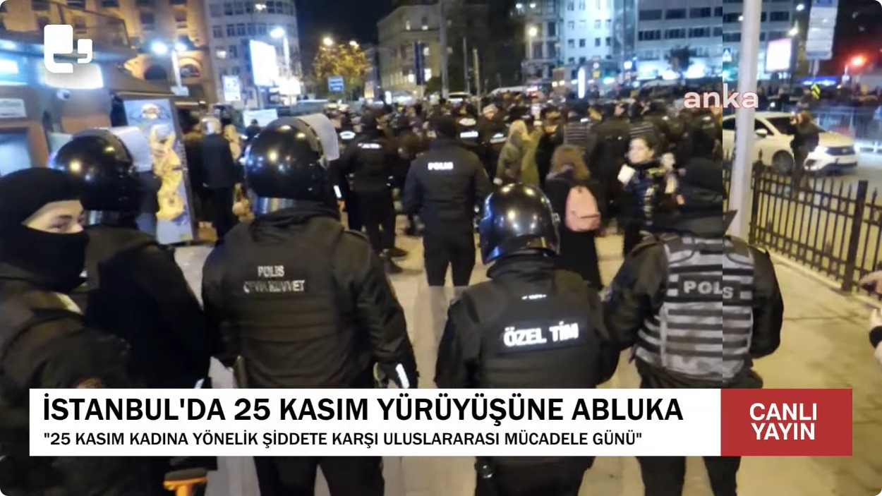 Kadınlar yasağa rağmen Taksim'de: Karaköy'e yürüyen kadınlara müdahale edildi, gözaltılar var