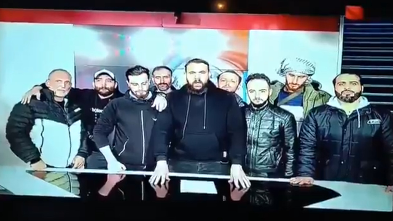 Suriye devlet televizyonunda 'Esad devrildi, tutsaklar serbest, kurumları koruyun' videosu