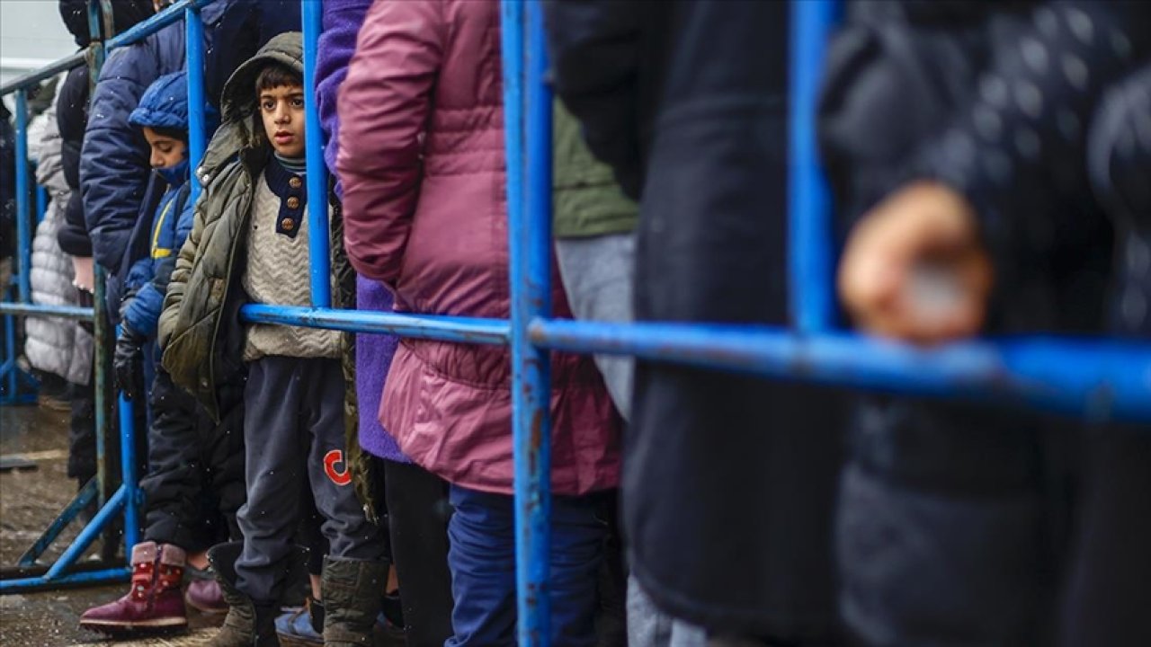 DEM Parti'den 'Uluslararası Göçmenler Günü' açıklaması: Saldırılar nedeniyle binlerce kişi göç etti