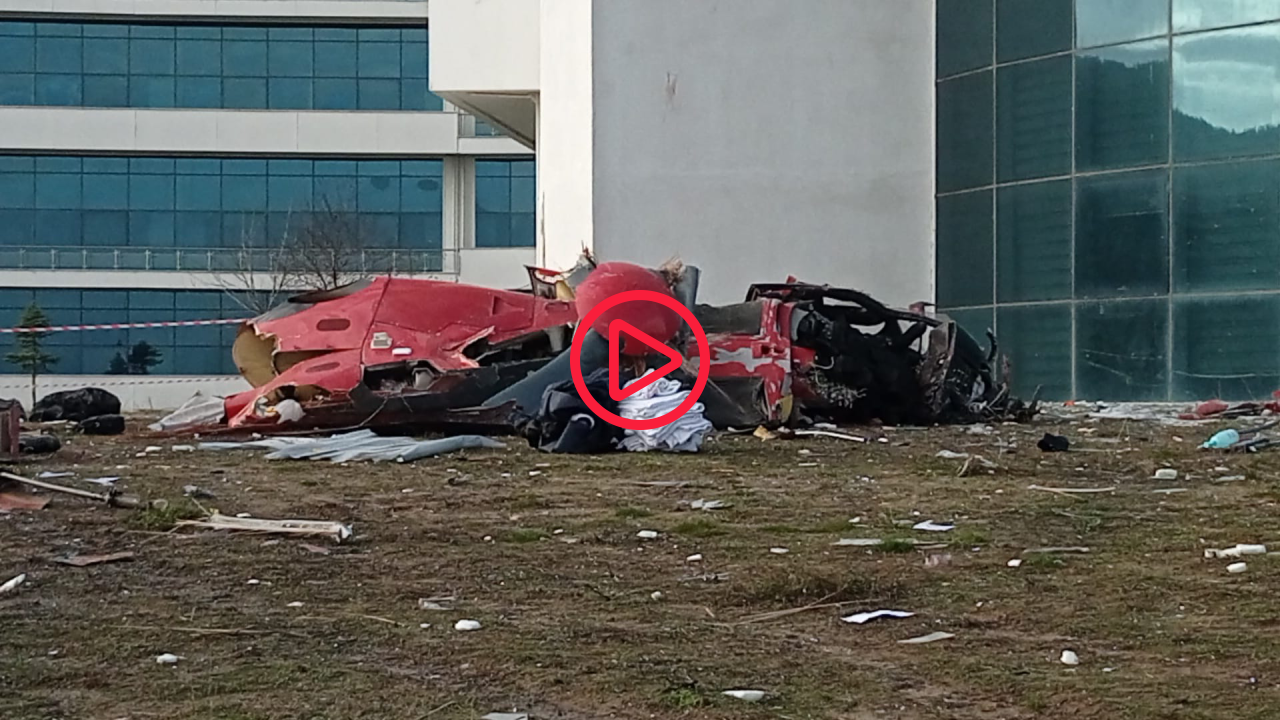 Muğla'da hastaneye çarpan ambulans helikopter düştü: 4 ölü