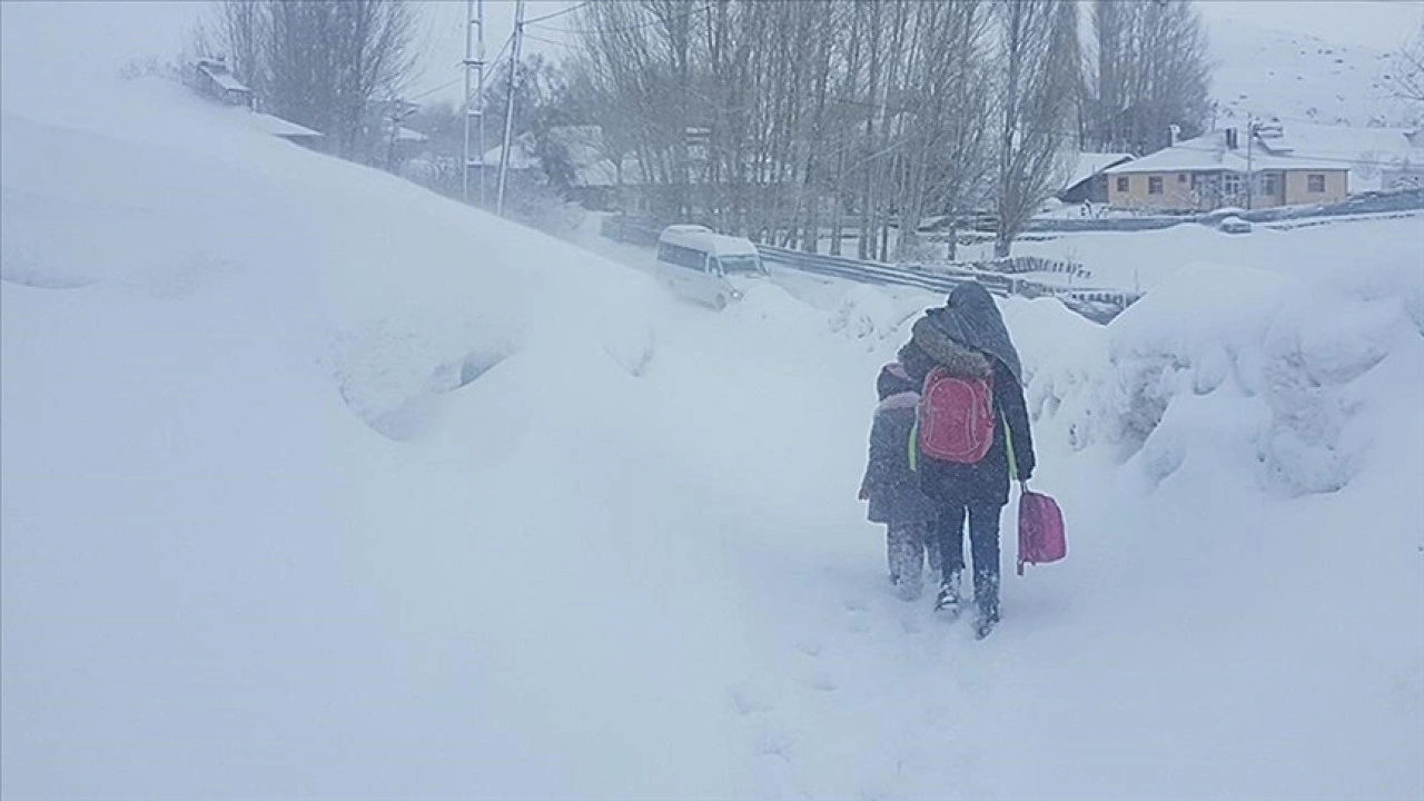 Bingöl’ün iki ilçesinde taşımalı eğitime bir gün ara