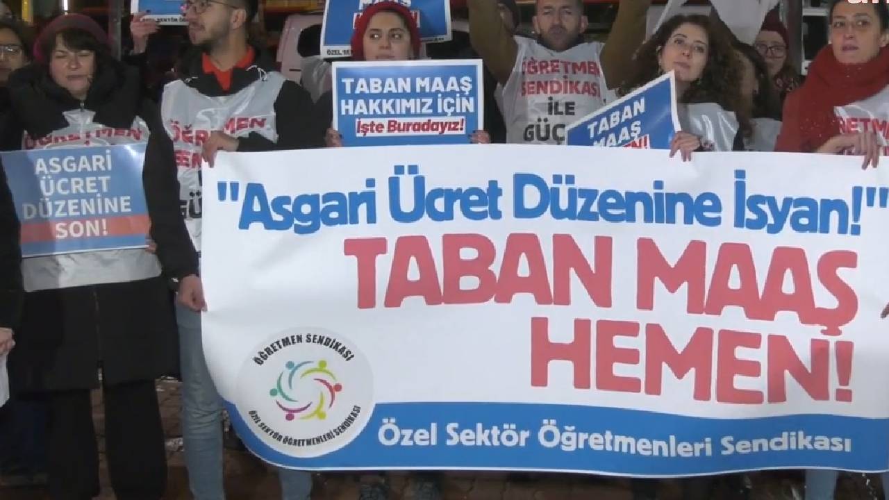 Özel sektör öğretmenlerinden 'asgari ücreti' protestosu: Taban maaş hakkımızı alana kadar durmayacağız