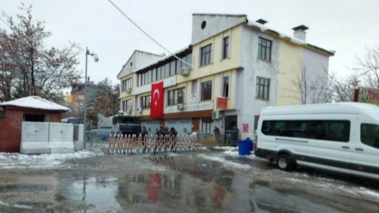 Dersim kayyımı dokuz kişiyi işten çıkardı