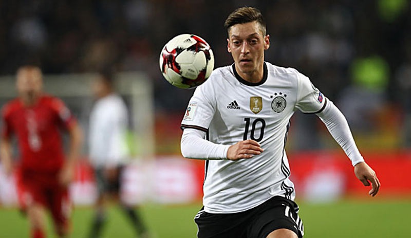 Mesut Özil 'Dünya Kupası'nı kaçırabilir