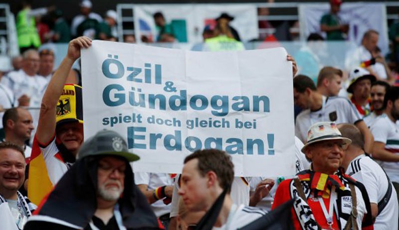 'Özil ile Gündoğan, Erdoğan'ın yanında oynasın'