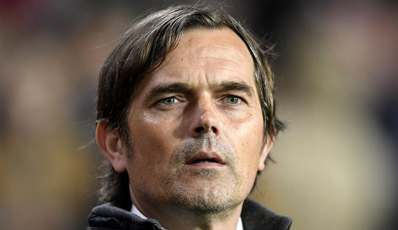 Fenerbahçe Phillip Cocu için imza töreni düzenliyor