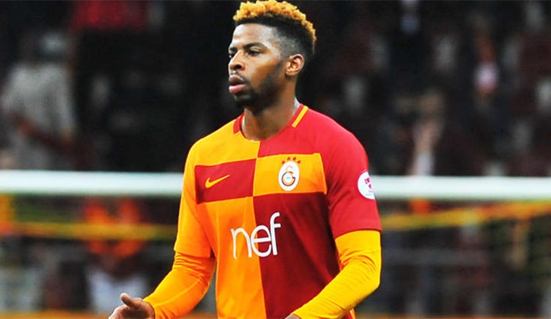 Donk Galatasaray'da kalıyor