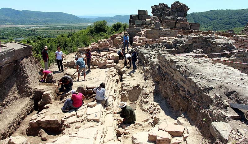 Teion antik kenti 12 yıl sonra havadan görüntülendi