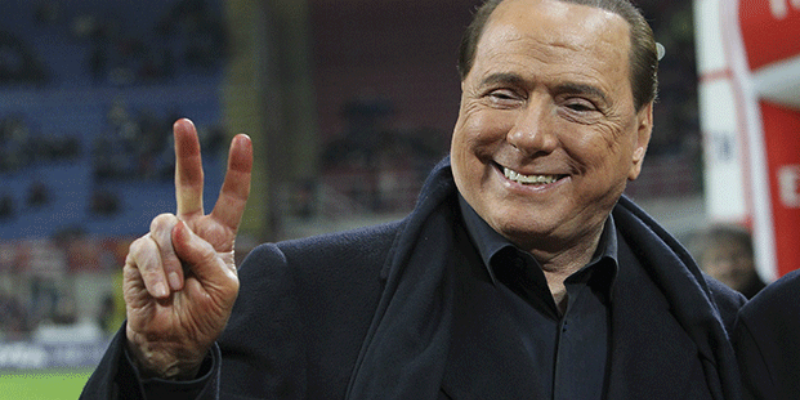 Berlusconi Milan’ı Çin’e sattı