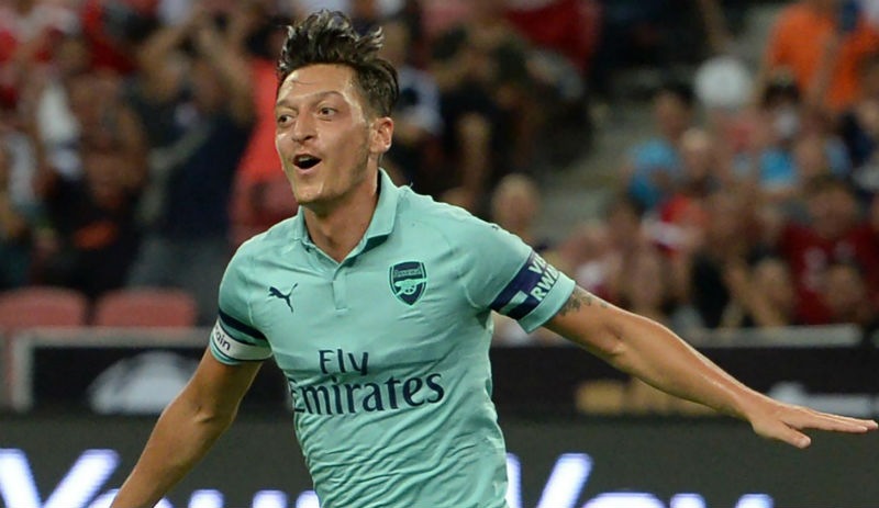 'Evine hoşgeldin Mesut Özil'