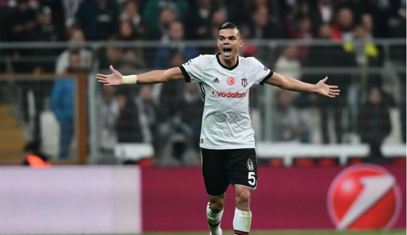 Beşiktaş'tan bir yıldız daha kayıyor