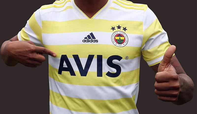 Fenerbahçe'nin yeni sponsoru Otokoç oldu