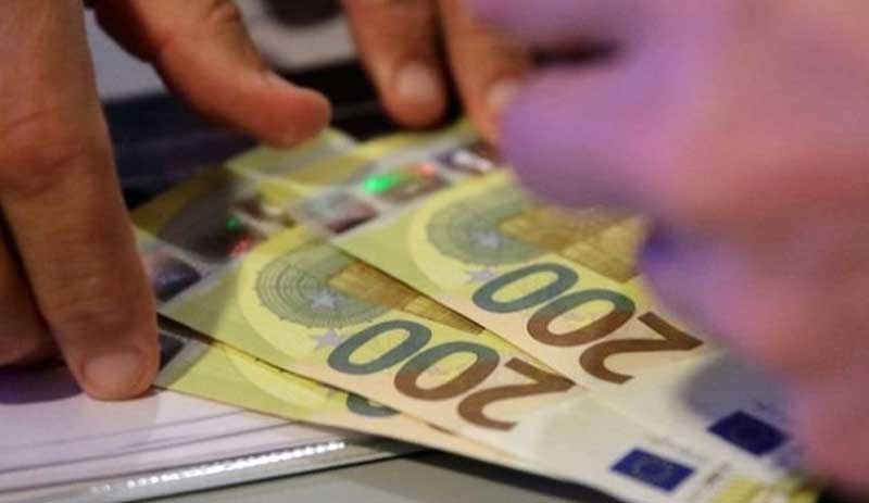 İşçilerin hesabına yanlışlıkla 30'ar bin euro prim yattı